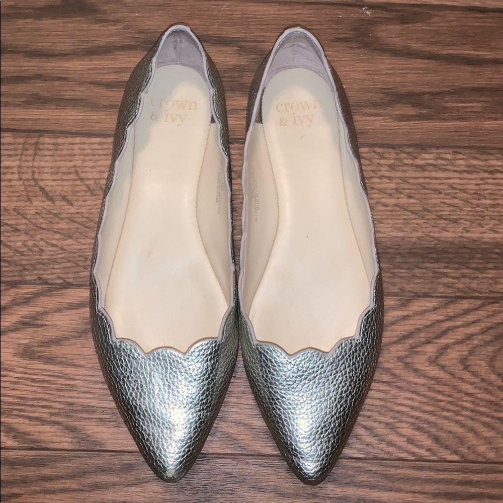 Crown & Ivy flats
